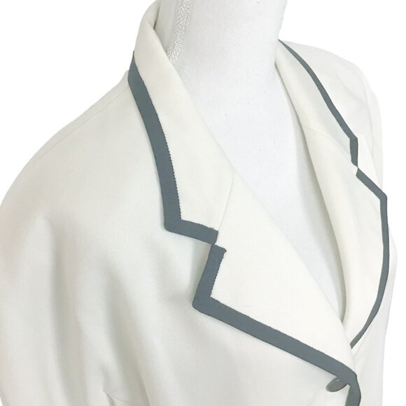 ESCADA Cream and Black Classic Wool Blazer - Picture 4 of 14